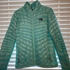North face wind jacket